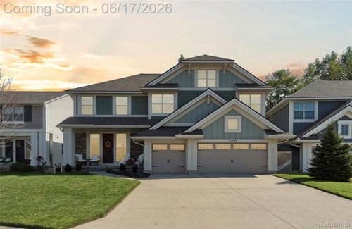 16939 Willowbrook Dr, Haslett, MI, 48840-8951 | Card Image