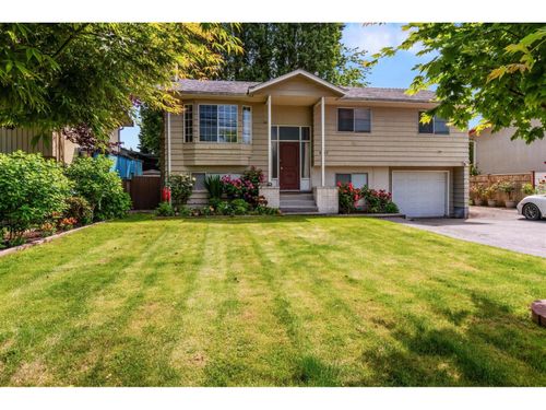 8082 112 St, Delta, BC, V4C4W3 | Card Image