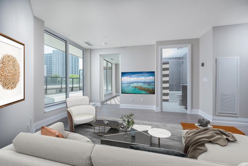 219-1 Belsize Dr, Toronto, ON, M4S0B9 | Card Image