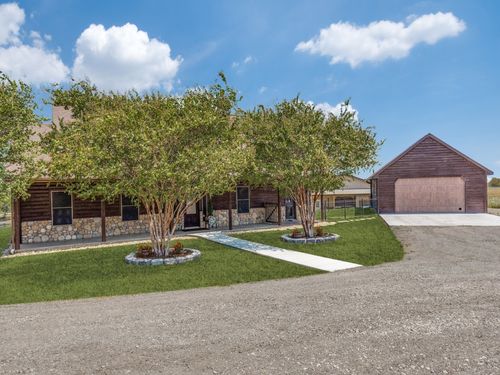 1240 Union Hill Rd, Ennis, TX, 75119-2073 | Card Image
