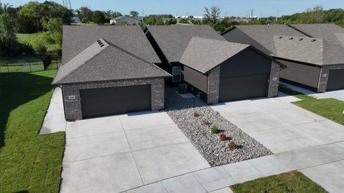 4827 N Vassar St, Wichita, KS, 67220-2460 | Card Image