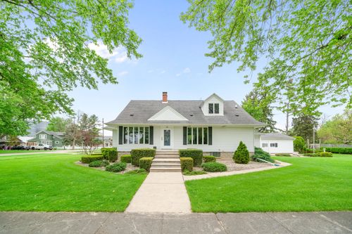 200 N Liberty St, Leland, IL, 60531-3134 | Card Image