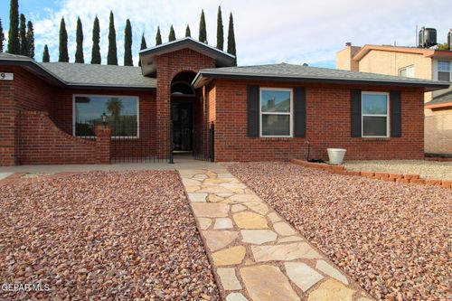 1809 Pueblo Alegre Dr, El Paso, TX, 79936-5580 | Card Image