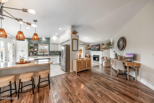 6052 Bankside Way, Reno, NV, 89523-1706 | Card Image