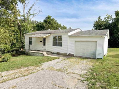 314 Douglas St, Anna, IL, 62906-1816 | Card Image
