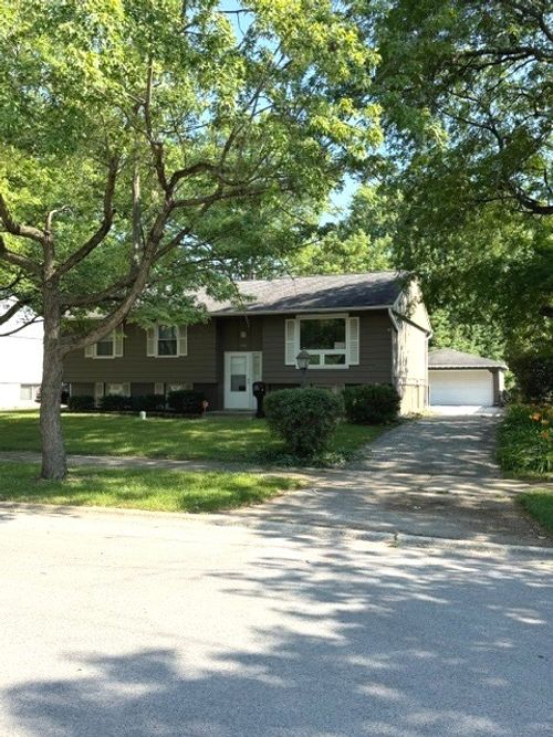 450 E Mulberry Ct, Glenwood, IL, 60425-1787 | Card Image