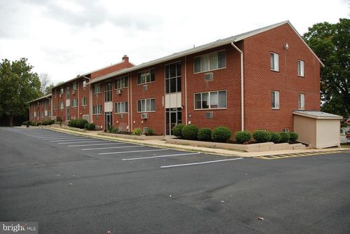2326 Glendale Ter, ALEXANDRIA, VA, 22303-1921 | Card Image