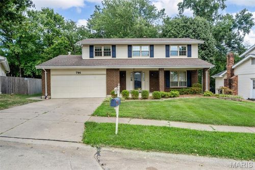 791 Foxwick Dr, Ballwin, MO, 63011-4234 | Card Image