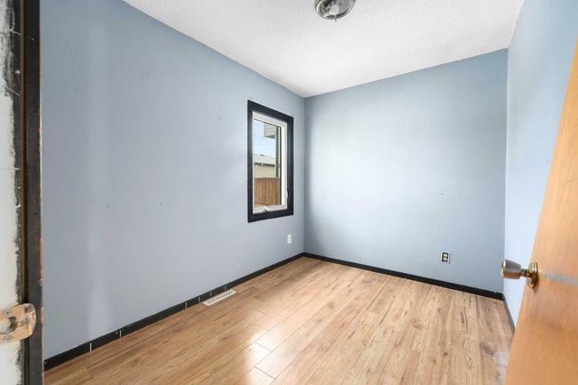 8531 47 Ave Nw, House other with 3 bedrooms, 2 bathrooms and 2 parking in Calgary AB | Image 22