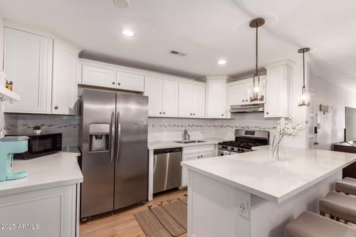 200-4950 N Miller Rd, Scottsdale, AZ, 85251-1567 | Card Image