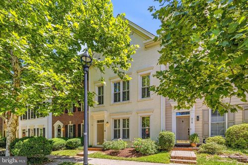 313 Hillwood Ave, FALLS CHURCH, VA, 22046-2917 | Card Image