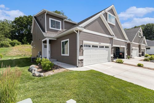 8-1014 Castlebay Way, Hudsonville, MI, 49426-8757 | Card Image