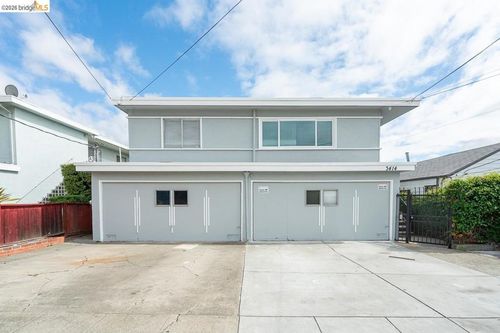 3414 64th Avenue Pl, Oakland, CA, 94605-2105 | Card Image