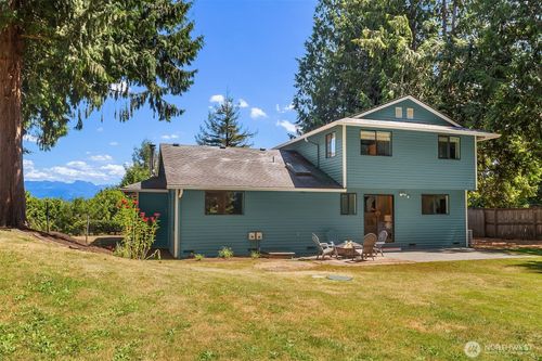 1247 293rd Ave Ne, Carnation, WA, 98014-9627 | Card Image