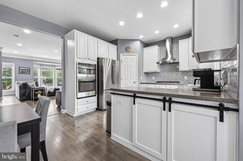229 Hawks View Sq Se, LEESBURG, VA, 20175-4103 | Card Image