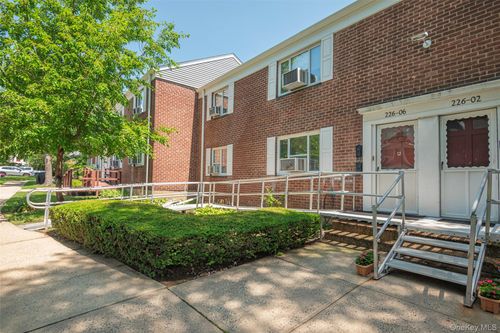 7-3-226-06 Manor Road, New York, NY, 11427 | Card Image