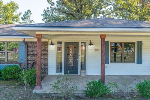 2809 Coral Cir, Alma, AR, 72921-7514 | Card Image