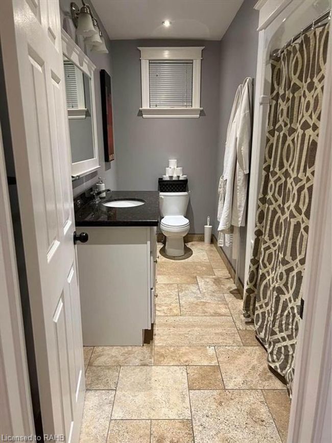 MAIN - 21 Proctor Blvd, House other with 2 bedrooms, 1 bathrooms and 1 parking in Hamilton ON | Image 6