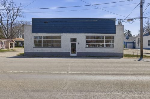 219 E Buffalo St, New Buffalo, MI, 49117 | Card Image