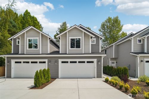 1315 83rd Ave Se, Lake Stevens, WA, 98258-3637 | Card Image