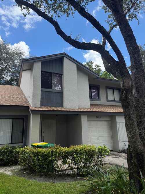 5224-5224 Gate Lake Rd, Tamarac, FL, 33319-2531 | Card Image