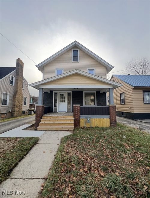 321 W Wood St, Lowellville, OH, 44436-1039 | Card Image