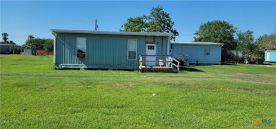 601 W Oakland Avenue, Home with 0 bedrooms, 0 bathrooms and null parking in Seadrift TX | Image 2