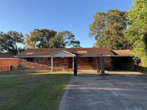 860 Bingman St, Beaumont, TX, 77705-5913 | Card Image