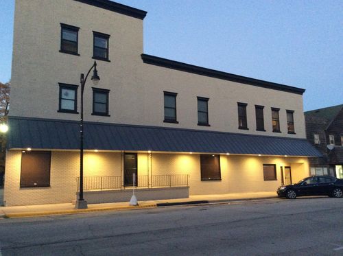 127 W Taylor St, Grant Park, IL, 60940-7172 | Card Image