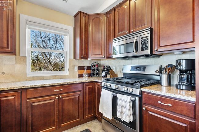 L3F - 6011 E Harbor Rd, Condo with 3 bedrooms, 2 bathrooms and 1 parking in Marblehead OH | Image 18