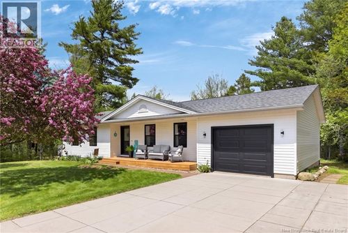 10 Cambridge Dr, Burton, NB, E2V3E8 | Card Image