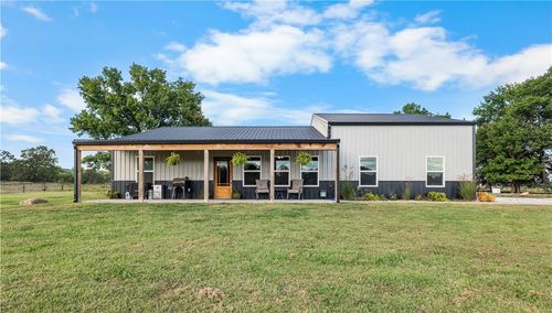 18323 Rheas Community Rd, Lincoln, AR, 72744-9411 | Card Image