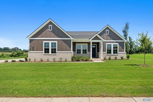 205 Applewood Ct, Huntsville, AL, 35811-9818 | Card Image