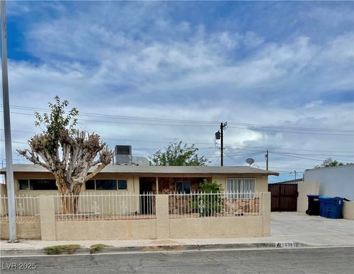 1338 Smoke Tree Ave, Las Vegas, NV, 89108-1158 | Card Image