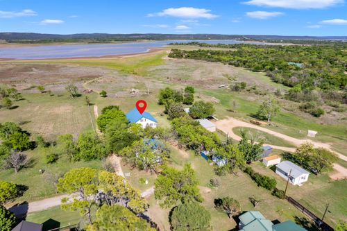 184 Shore St, Tow, TX, 78672-4960 | Card Image