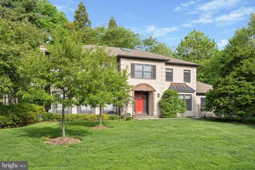 805 E Gravers Ln, GLENSIDE, PA, 19038-7928 | Card Image