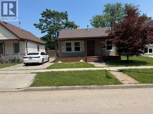768 Bridge Ave, Windsor, ON, N9B2M6 | Card Image