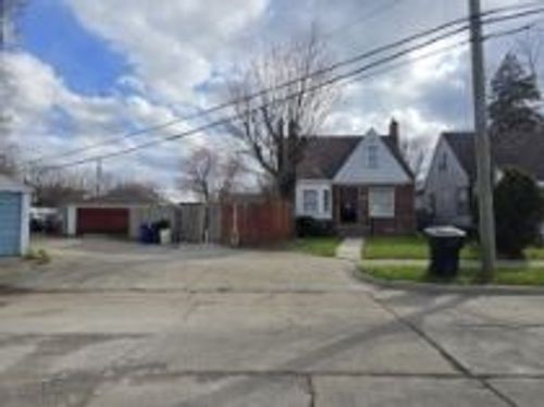10335 Merlin St, Detroit, MI, 48224-1947 | Card Image