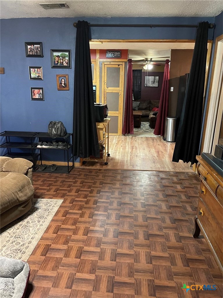 Residential in Lolita 3