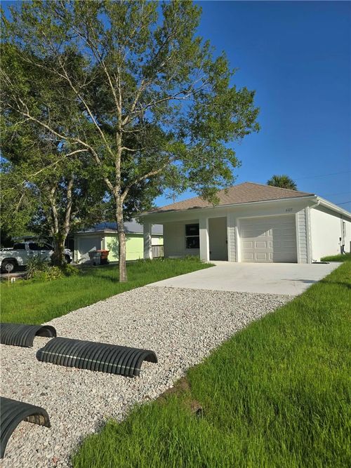 6125 7th Place, Vero Beach, FL, 32968 | Card Image