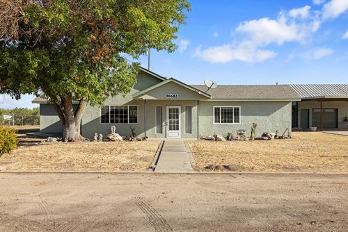 16682 Steinegul Rd, Escalon, CA, 95320-8534 | Card Image