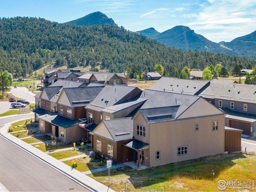 1616 Continental Peaks Cir, Estes Park, CO, 80517-9829 | Card Image