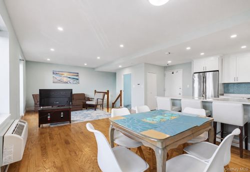 6c-100 W Broadway, Long Beach, NY, 11561 | Card Image