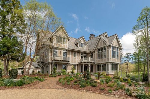 8 Fairway Pl, Asheville, NC, 28803-3014 | Card Image