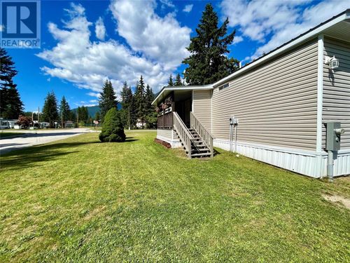 833 Columbia Cres, Nakusp, BC, V0G1R1 | Card Image
