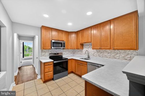 a-32-501 Prospect Blvd, FREDERICK, MD, 21701-6431 | Card Image