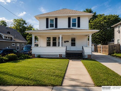 2724 N 62 Street, Omaha, NE, 68104 | Card Image