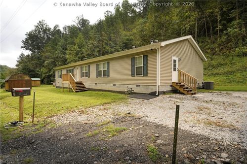 5968 Quick Rd, Elkview, WV, 25071-6738 | Card Image