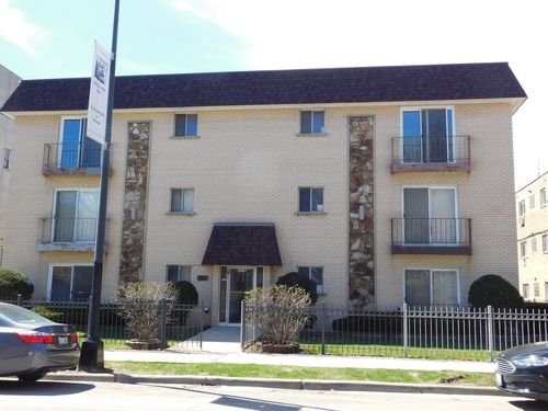 301-4036 California Ave, Chicago, IL, 60618-2733 | Card Image