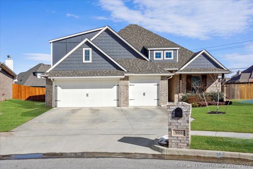 908 E Fulton Ct, Broken Arrow, OK, 74012-3017 | Card Image